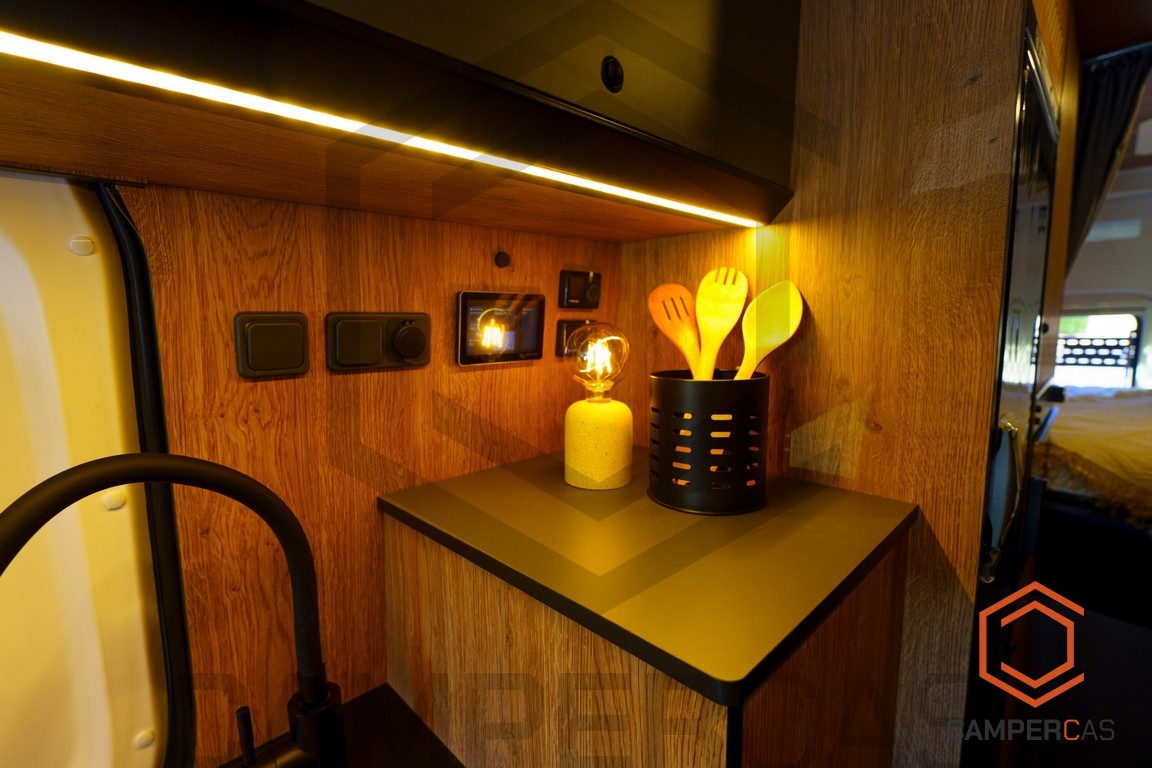 SPRINTER 4x4 - DOPAMINE 680