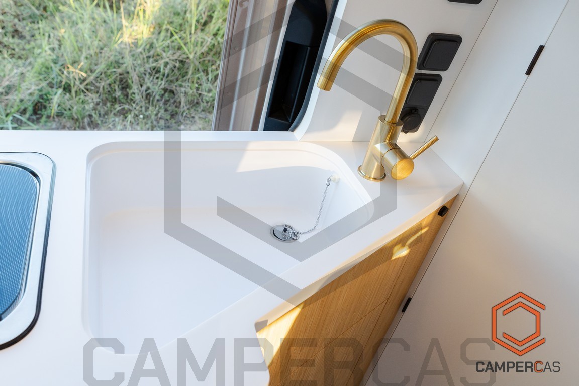 MAN TGE 4x4 - ADRENALINE 600